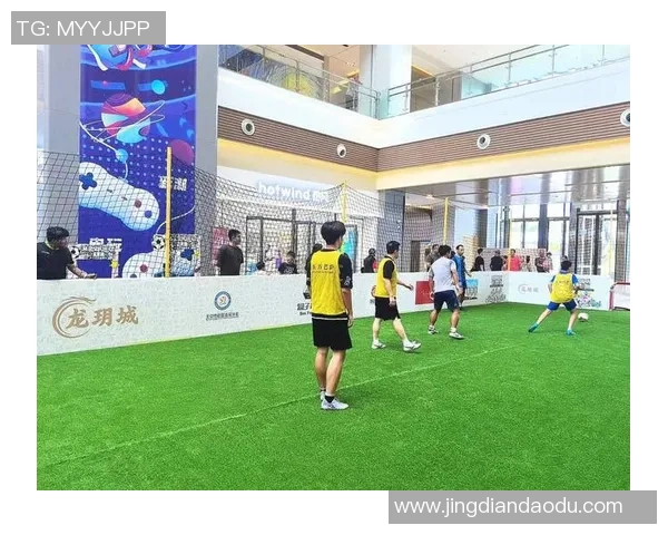 从球场到街头足球球星衬衫打造潮流穿搭新风尚