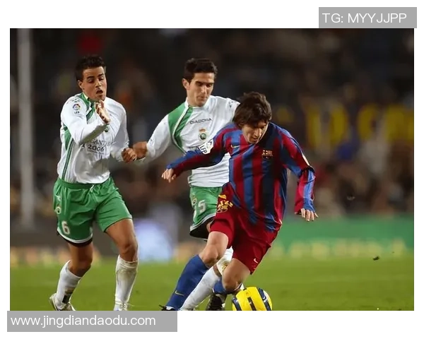 那些年让人难忘的绿茵传奇回顾退役足球巨星的辉煌时刻